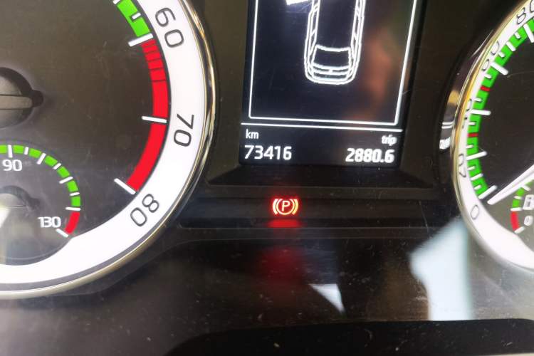 Used Skoda Octavia 2018 Station Wagon TSI230 DSG Luxury Edition Odometer Close Up