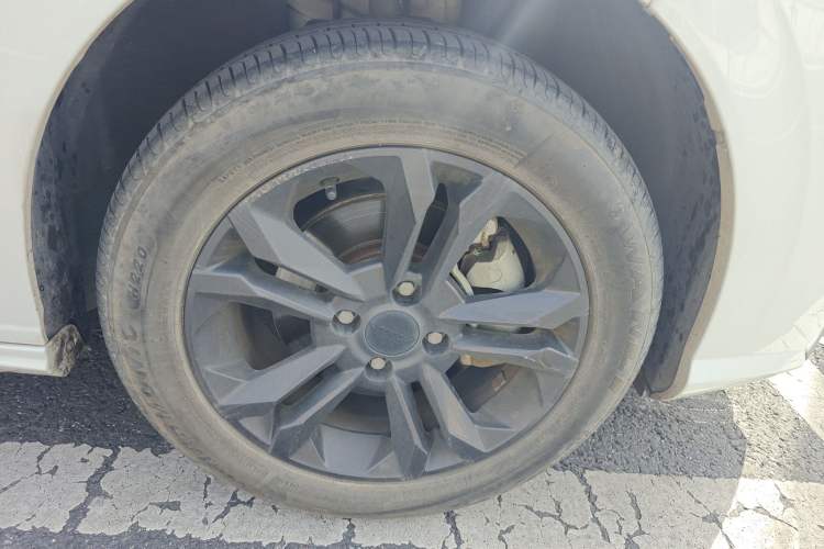 Used Dongfeng Aeolus Yixuan 2023 1.5L Automatic Glory Edition