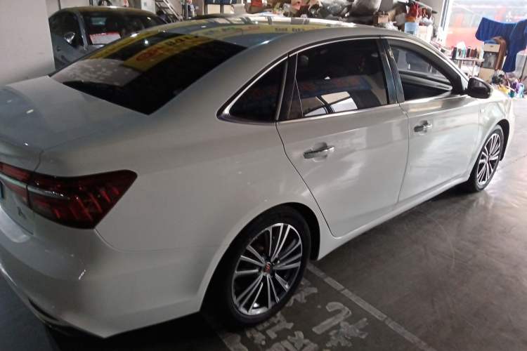 Used Roewe i6 2020 PLUS 1.6L CVT 4G Connected Glory Flagship Edition