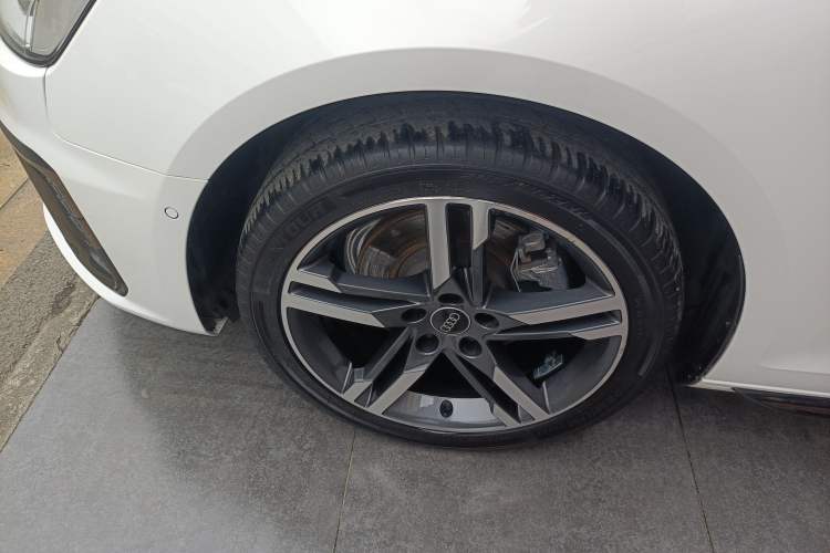 Used Audi A4L 2022 40 TFSI Luxury Dynamic Model Exterior 4