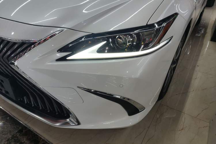 Used Lexus ES 2020 200 Excellence Edition