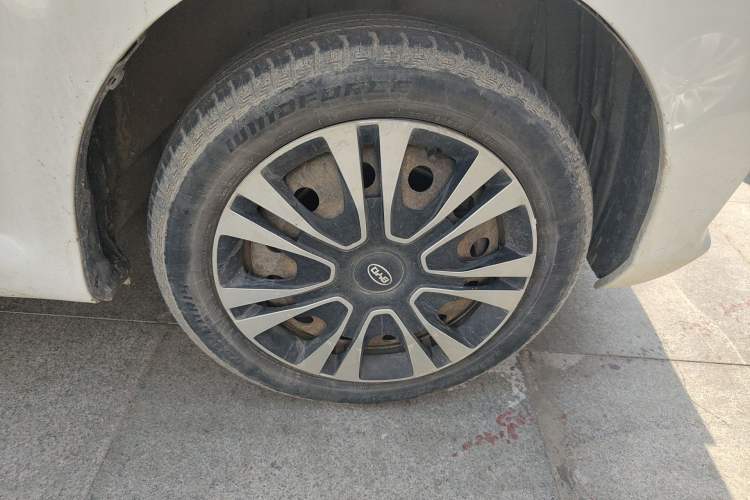 Used BYD F0 2015 1.0L AMT XuanKu Model Right Front Wheel Hub