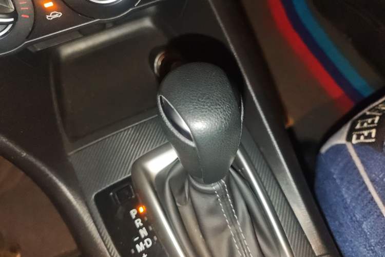 Used Mazda 3 Axela 2017 Sedan 1.5L Automatic Comfort Model Emission Standard China V