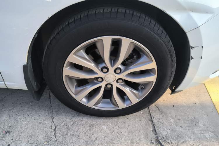 Used Buick GT 2018 18T Automatic Elite Model
