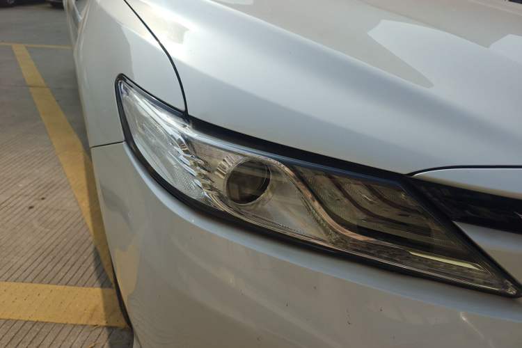 Used Toyota Camry 2019 2.5G Luxury Edition China VI Standard Right Front Headlight