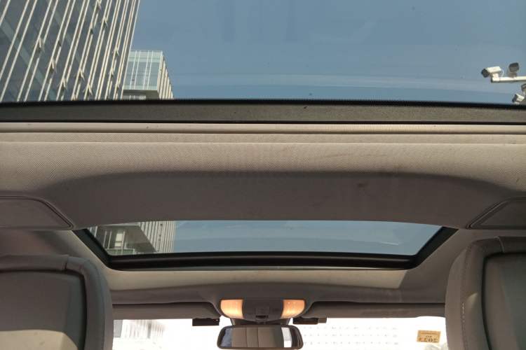 Used Mercedes-Benz E-Class 2013 E 260 L CGI Stylish Model