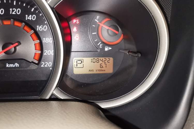 Used Nissan Sylphy 2012 Classic 1.6XE Automatic Comfort Edition Odometer Close Up