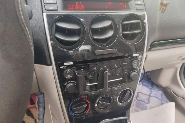 Used Mazda 6 2011 2.0L Automatic Fashion Edition Audio And AC Panel