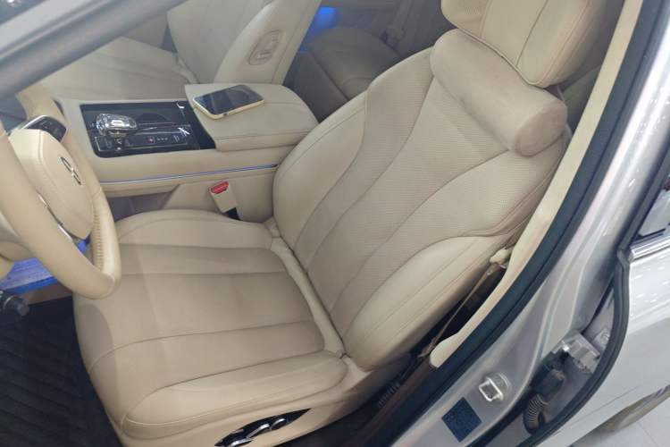 Used Hima AITO M7 2024 1.5T Intelligent Drive 4x4 Max Edition 6 Seats Left Front Seat