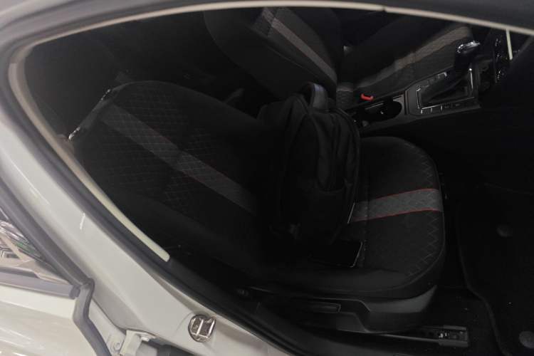 Used Volkswagen Lamando 2019 230TSI DSG Fashion Edition China V Standard