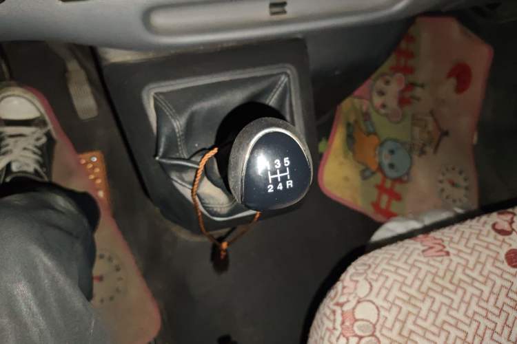 Used JMC Transit 2017 2.8T Commercial Version Short Wheelbase Mid-Roof 6/7/8-Seater JX493