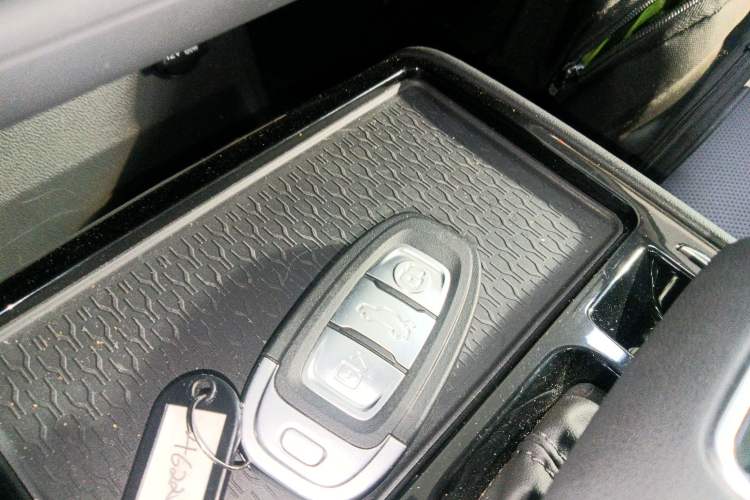 Used Hongqi E-QM5 2023 Revised Version Basic Travel Edition