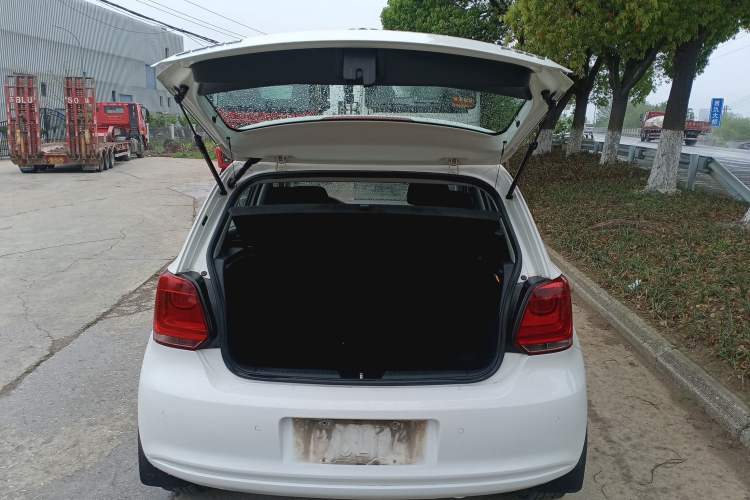Used Volkswagen Polo 2013 1.4L Automatic Comfort Edition Trunk