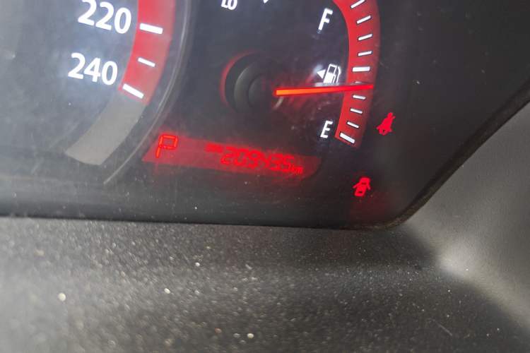 Used Kia Borrego 2008 3.8L Luxury Edition China IV Odometer Close Up