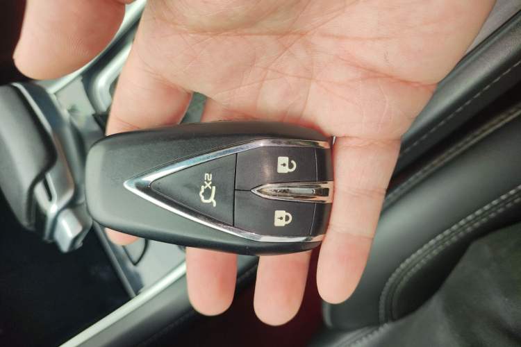 Used CHANGAN Ruicheng CC 2022 Blue Whale Edition 1.5T DCT Prestige Model Vehicle Key