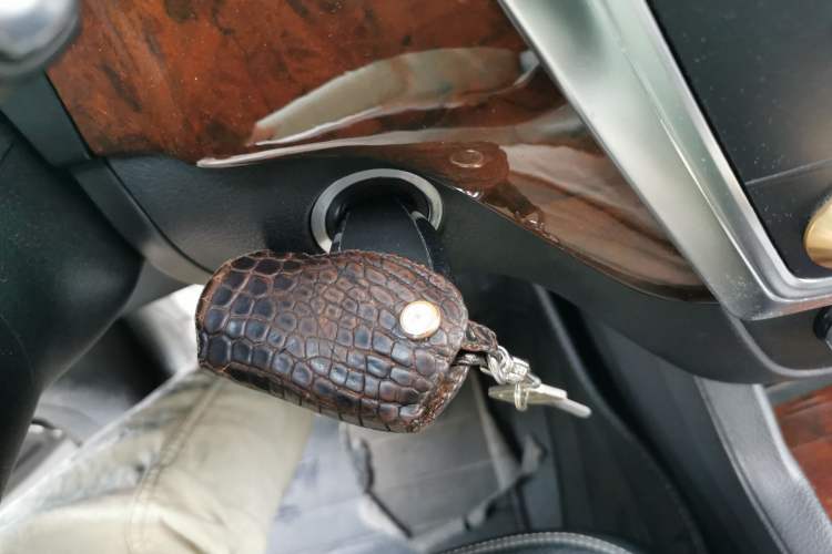 Used Mercedes-Benz M-Class 2014 ML 400 4MATIC Luxury Model