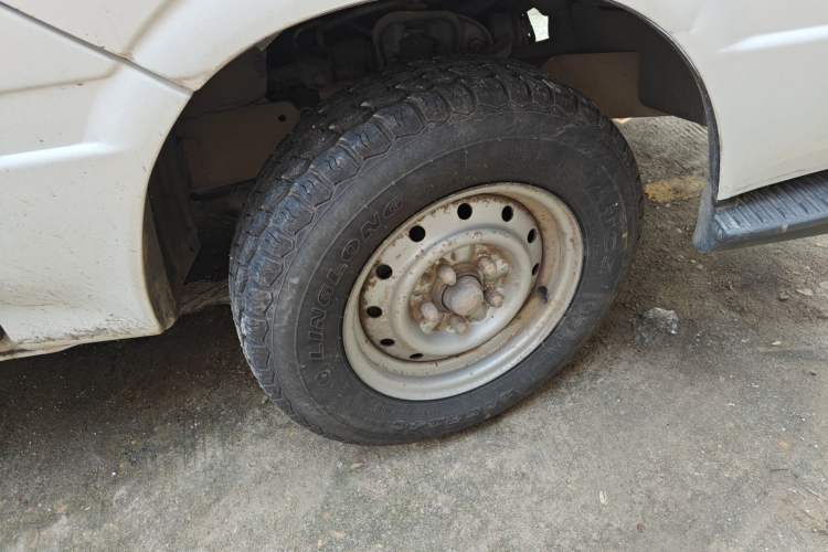 Used Jinbei Hiace 2014 2.0L Fifth-Generation Power King Classic V19 Right Front Wheel Hub