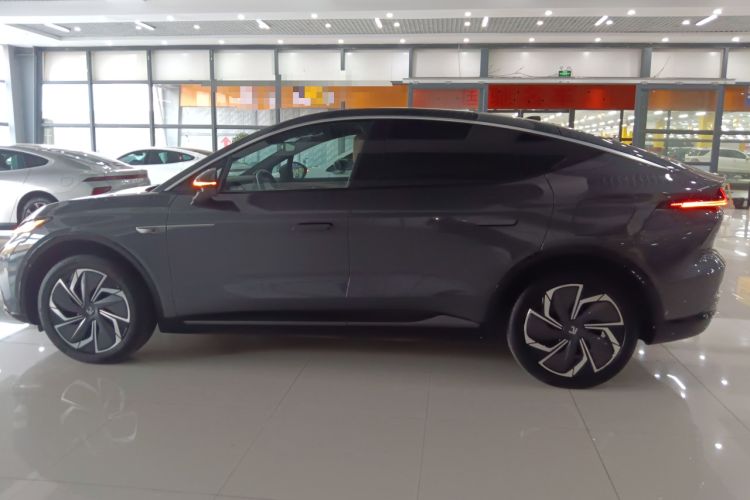 Used Rising R7 2023 Rear-Drive Screen King Pro Edition