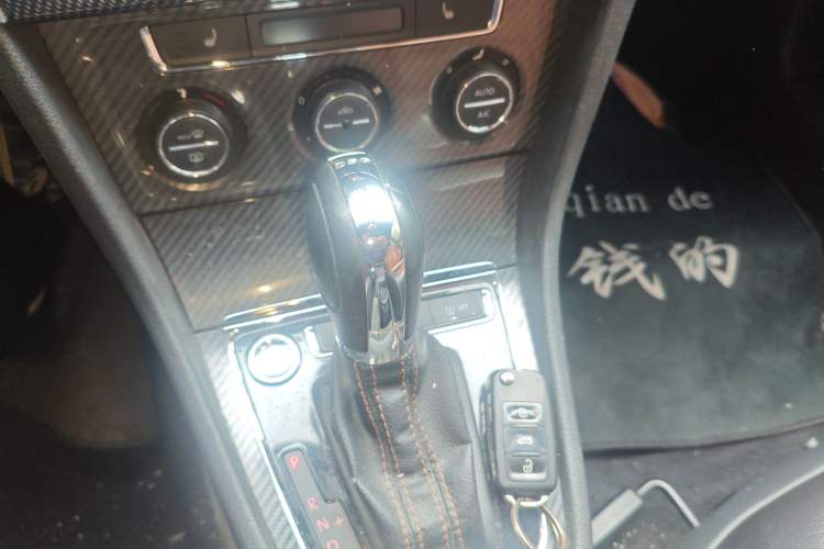 Used Volkswagen Lavida 2014 1.4TSI DSG Sport Edition