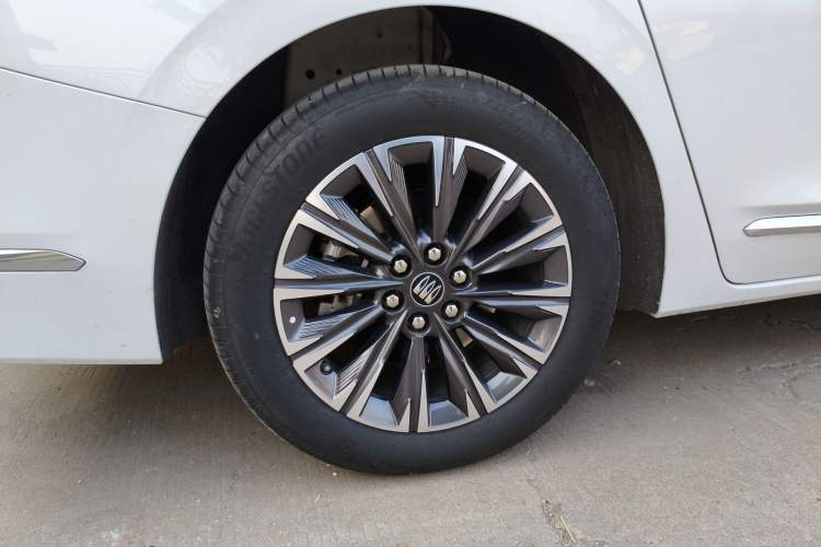 Used Buick GL8 2025 Lu Zun Smart Enjoyment Edition