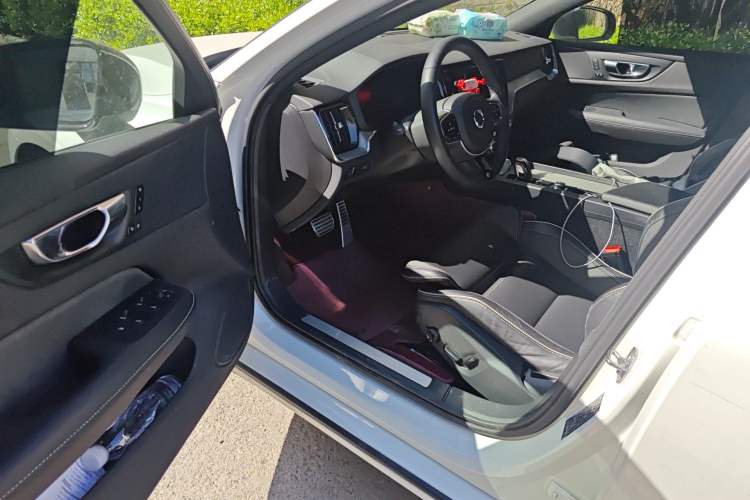 Used Volvo S60 2022 B4 Zhiyuan Sport Edition Driver Seat