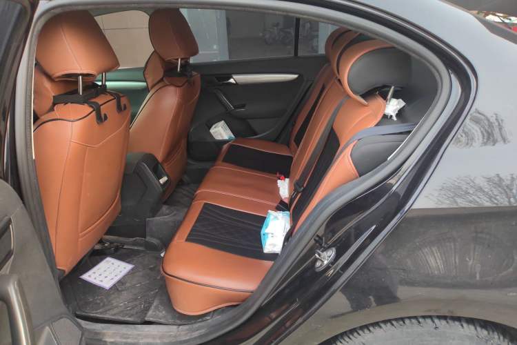 Used Volkswagen Lavida 2013 Revised Classic 1.6L Manual Fashion Edition Left Rear Seat