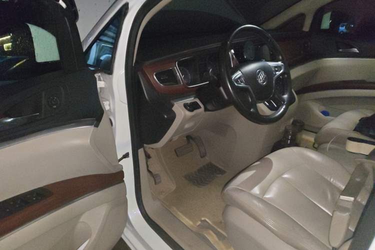 Used Buick GL8 2014 3.0L GT Luxury Business Haoya Edition
