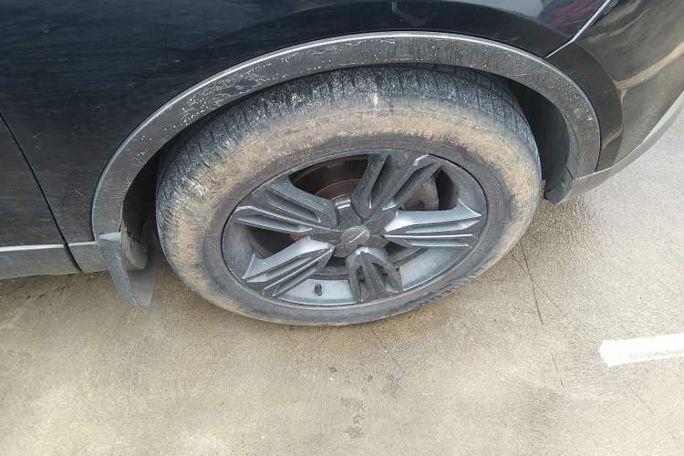 Used Leopaard CS10 2015 2.0T Manual Fashion Edition Right Front Wheel Hub