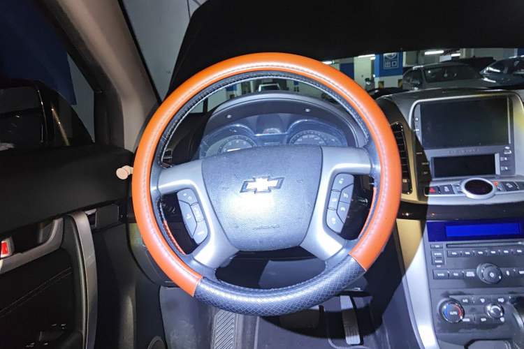 Used Chevrolet Captiva 2015 2.4L 4x4 Flagship Edition 7-Seater