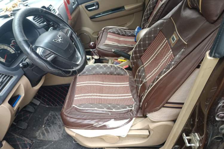 Used Wuling Hongguang 2014 1.2L S Comfort Model China IV