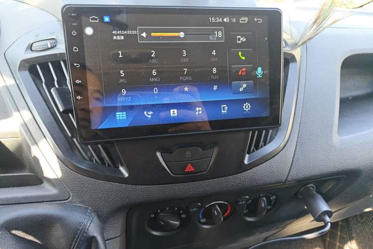 Used Ford Transit 2019 2.0T Gasoline Multi-Purpose Commercial Vehicle Mid-Drive Mid-Roof 6-Seater China VI Standard