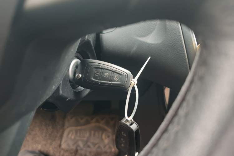 Used Ford Focus 2015 Sedan 1.6L Automatic Trend Model Vehicle Key