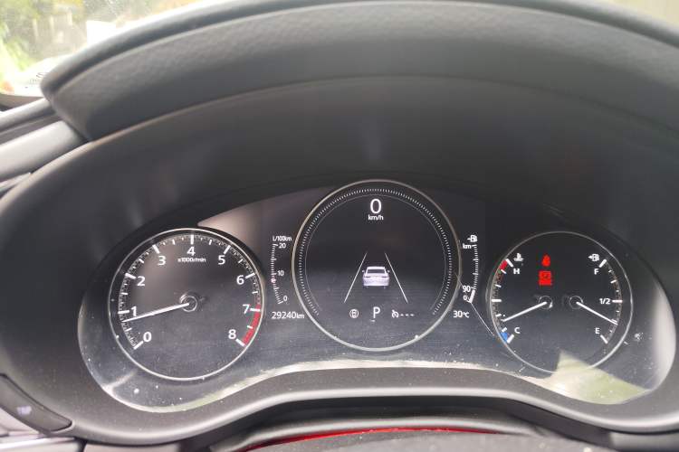 Used Mazda 3 Axela 2022 2.0L Automatic ZhiZun Edition
