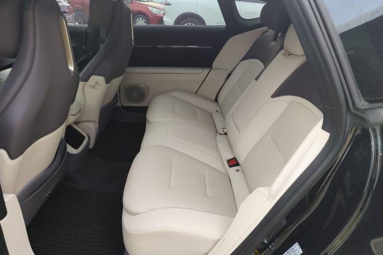 Used Avatr 12 2025 Max Extended-Range Edition
