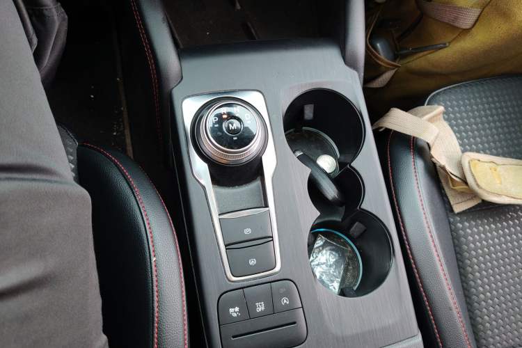 Used Ford Focus 2021 Sedan EcoBoost 180 Automatic ST Line Gear Lever