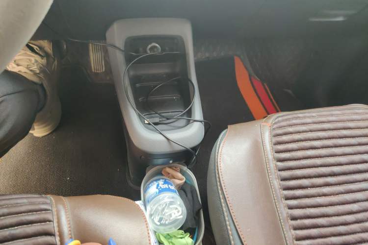 Used Leapmotor T03 2020 400 Luxury Edition Gear Lever