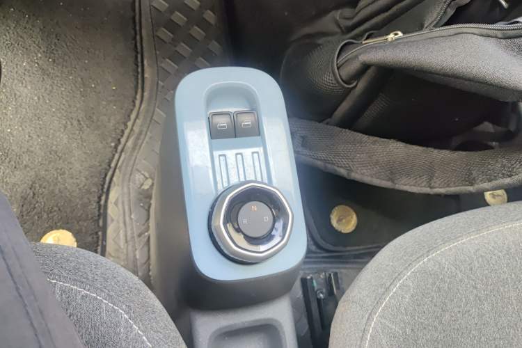 Used Geely Galaxy Panda 2024 Panda Mini 200km Endurance Bear
