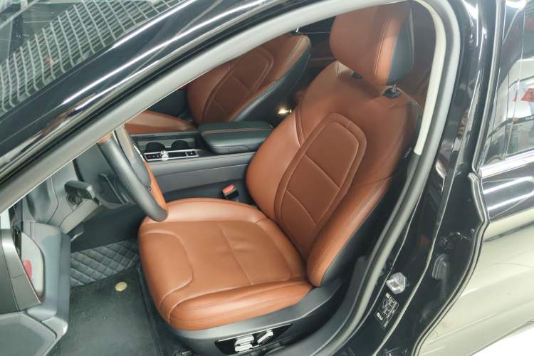 Used Lincoln Z 2022 iXiang Zunyi Edition Left Front Seat