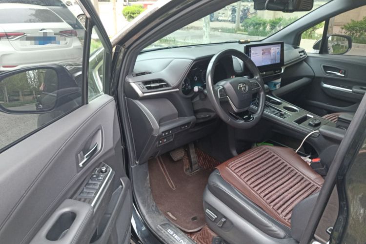 Used Toyota SIENNA 2021 2.5L Hybrid Ultimate Edition