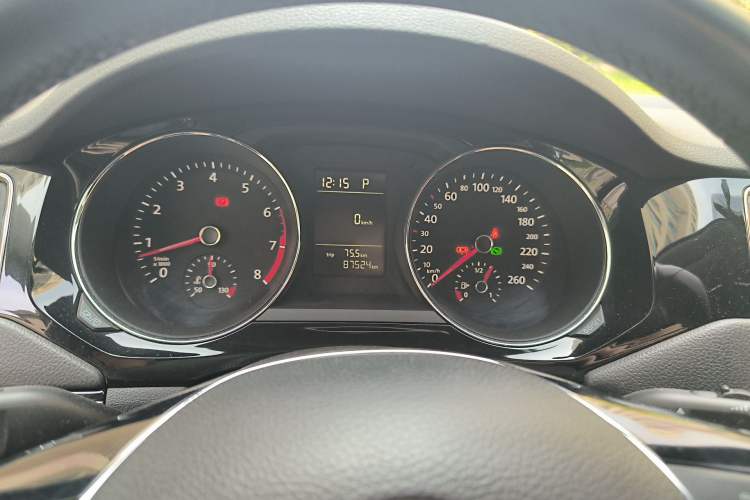 Used Volkswagen Sagitar 2017 230TSI Automatic Comfort Version
