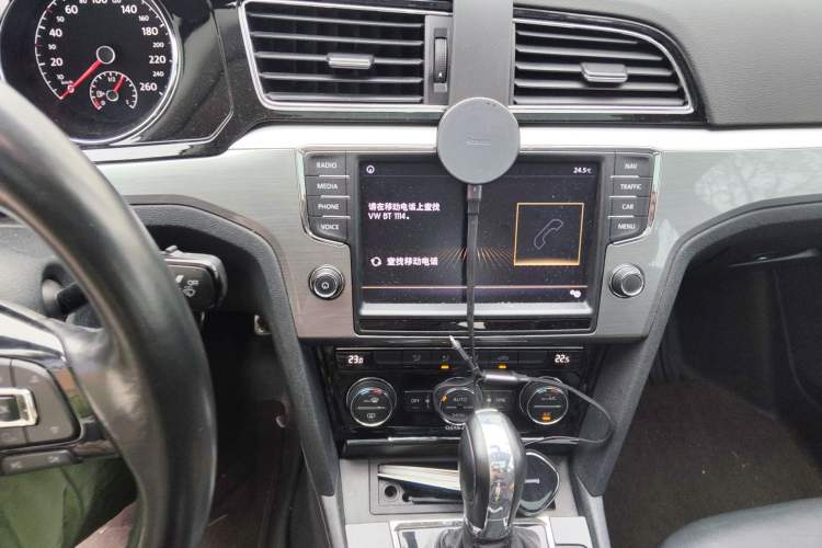 Used Volkswagen Lamando 2017 280TSI DSG Comfort Edition Audio And AC Panel