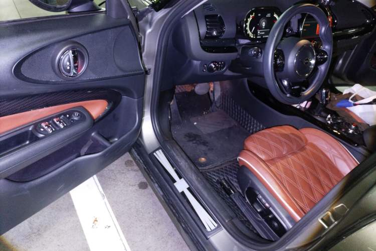 Used MINI Clubman 2019 1.5T COOPER Connoisseur Driver Seat