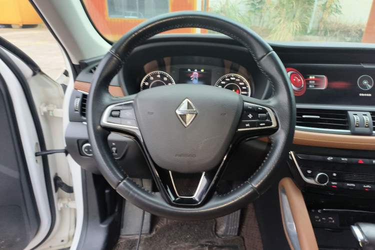 Used BORGWARD BX7 2016 28T Four-wheel Drive Luxury Edition 5 Seats
