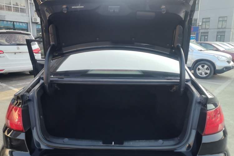 Used Geely Auto Emgrand GL 2017 1.8L Manual Elite Model
