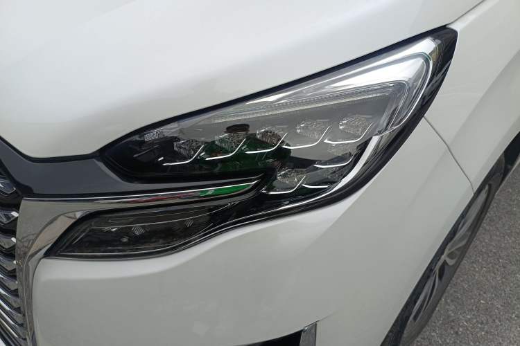 Used Buick GL8 2023 ES Lu Zun Comfort Model Left Front Headlight