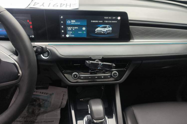 Used Ford Escort 2021 1.5L Automatic Diamond Edition Audio And AC Panel