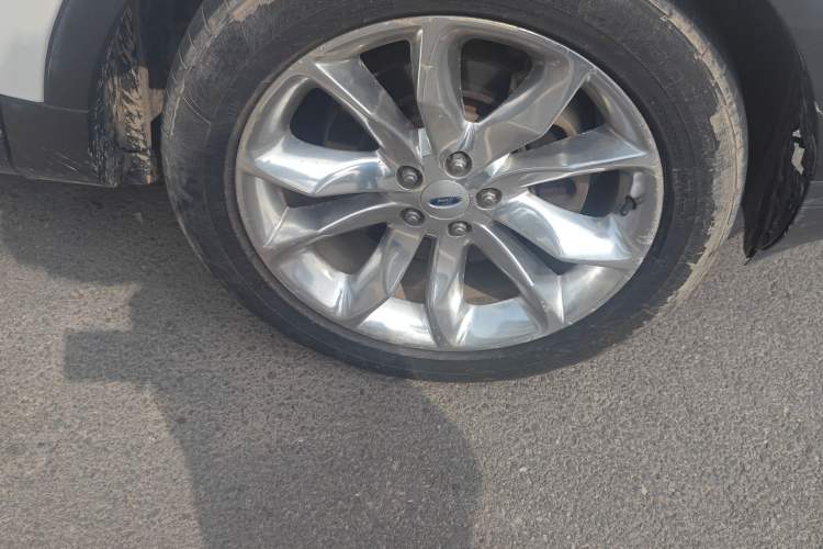 Used Ford Explorer 2013 3.5L Deluxe Model