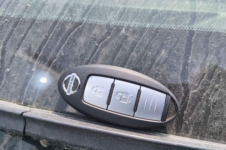 Used Nissan X-Trail 2017 2.5L CVT Leading Edition 4WD