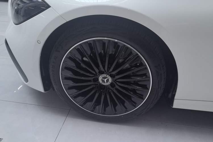 Used Mercedes-Benz CLE 2025 CLE 300 4MATIC Luxury Coupe
