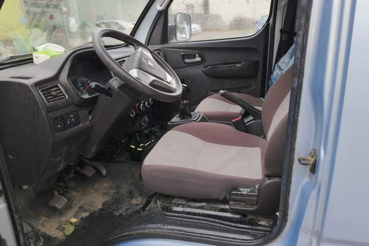 Used Foton Xiangling M 2018 1.2L Semi-承载 Single-Row Rear Single-Tire (Van-Type) 4W12M1